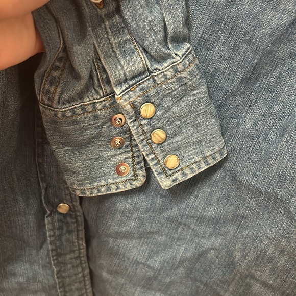 Levis Red Label Denim Snap Button Western Style Shirt Junior/Women Size large - Picture 4 of 9